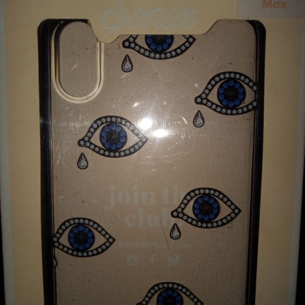 Phone case - Picture 2 of 4